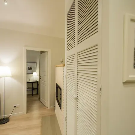Renovated In Center Apartman