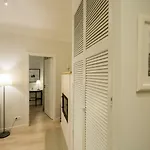 Renovated In Center Apartman