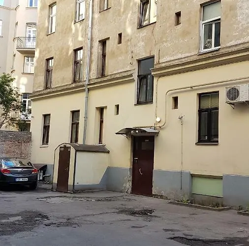 Renovated In Center Dzīvoklis *